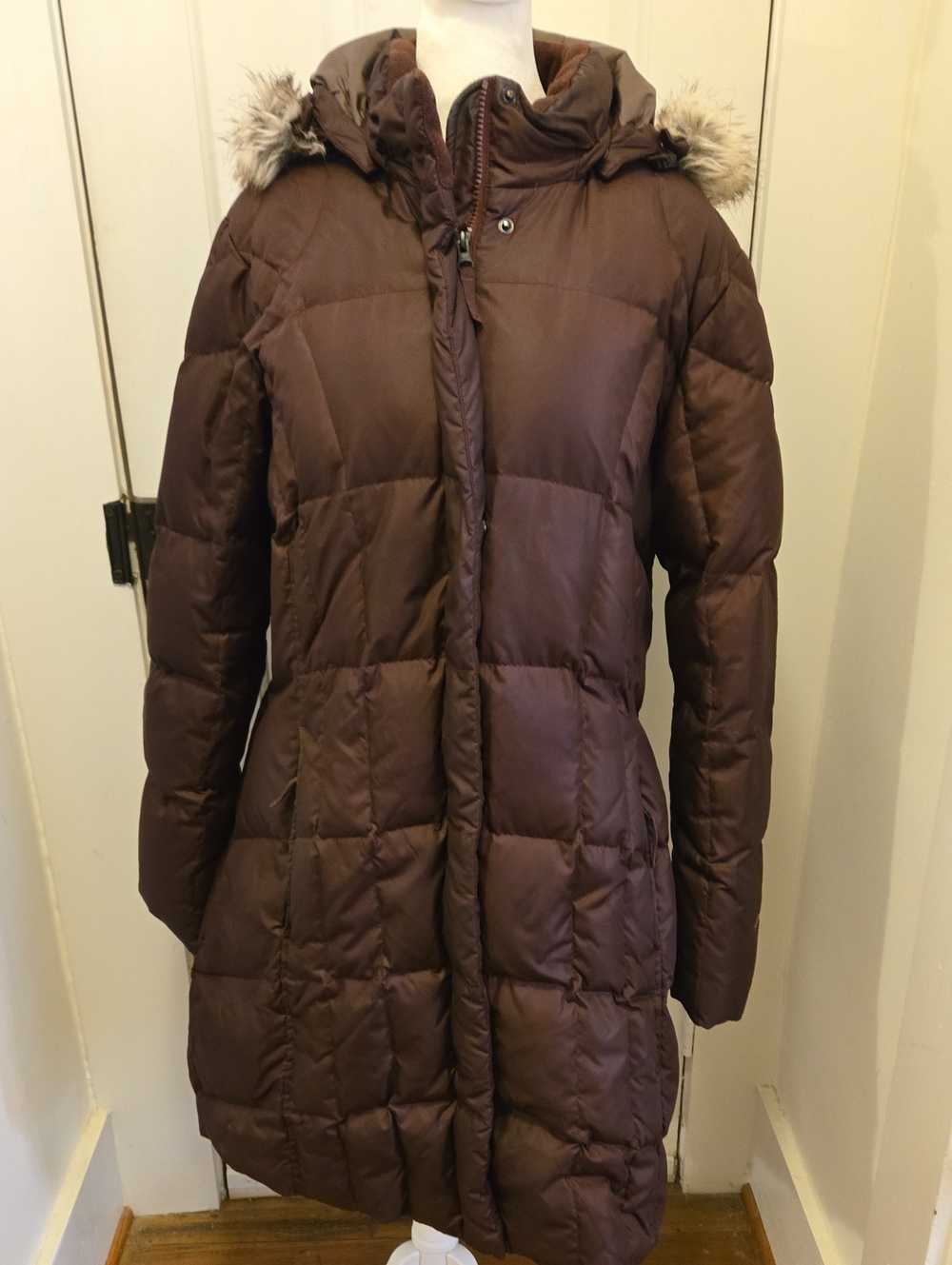 Eddie Bauer Burgundy Down Filled Long Parka With Removeable Hood Size XL